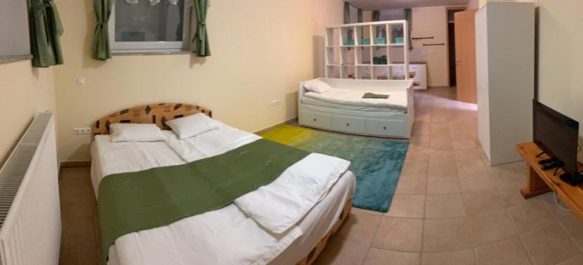 רדובליצ'ה Sos Apartments מראה חיצוני תמונה