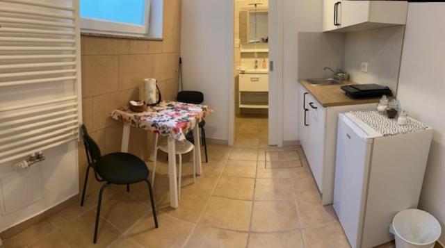 רדובליצ'ה Sos Apartments מראה חיצוני תמונה